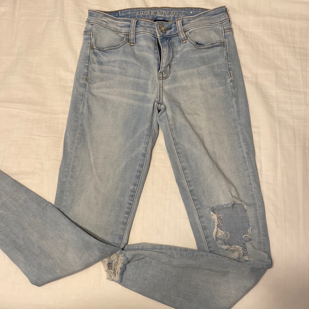 American Eagle Denim Distressed Skinny Jeans